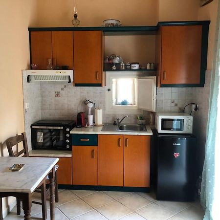 1872 - Agnes, Cozy Stony Apartment With Balcony Ермополи Екстериор снимка