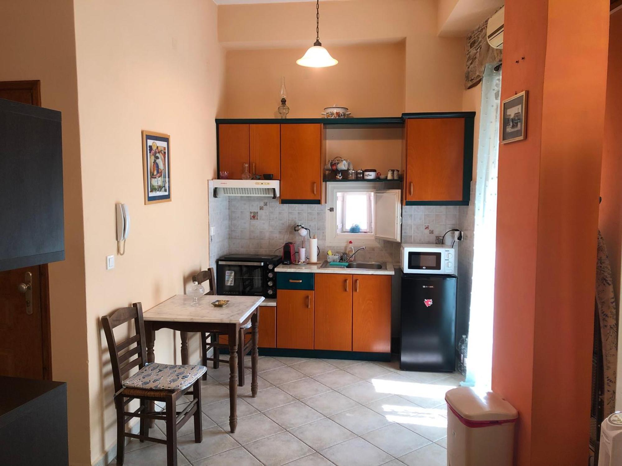 1872 - Agnes, Cozy Stony Apartment With Balcony Ермополи Екстериор снимка